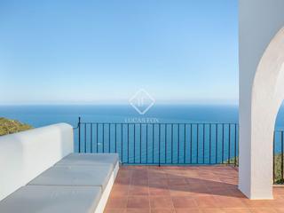 Etagenwohnung in Aiguafreda-Sa Tuna. Encantador apartamento en excelentes condiciones y con vistas pa