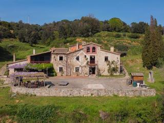 Mas à Sant Gregori. Encantadora masía tradicional catalana en un entorno natural pri
