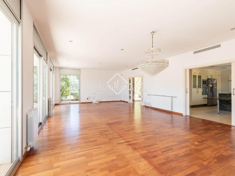 Foto 828d8c77-1cff-4f2a-9274-5c52ff71825f. Chalet exclusiva y luminosa casa independiente con vistas al mar en venta en Bellamar, en Castelldefels
