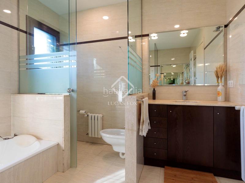 Foto b8a9c50a-33e0-4718-b883-4384503f3ea5. Chalet casa de 6 dormitorios con excelentes vistas al mar en venta , barcelona en Cabrera de Mar