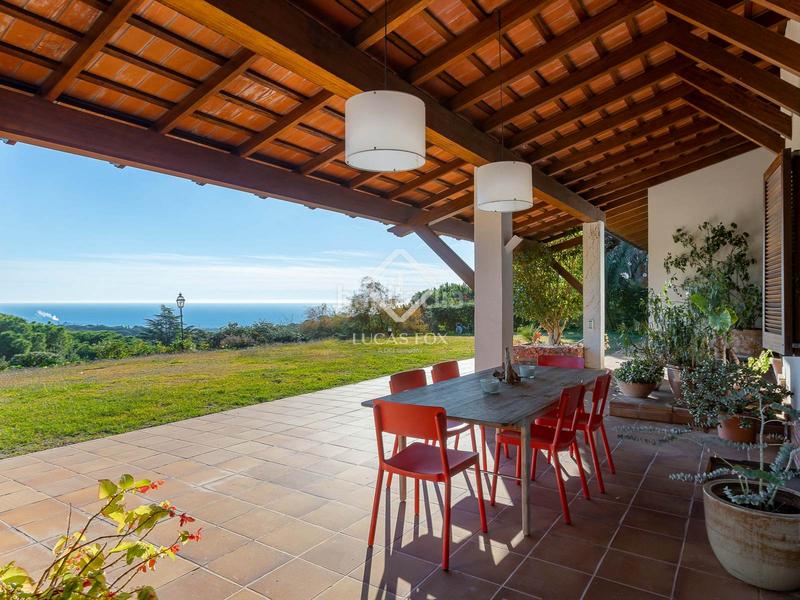 Foto c1f5ea81-bb90-4c00-a34d-cd78ba5ade07. Chalet casa de 6 dormitorios con excelentes vistas al mar en venta , barcelona en Cabrera de Mar