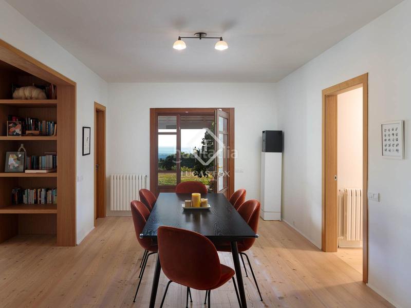 Foto ca0ffca6-ffb3-4039-a877-7d02c02f8818. Chalet casa de 6 dormitorios con excelentes vistas al mar en venta , barcelona en Cabrera de Mar