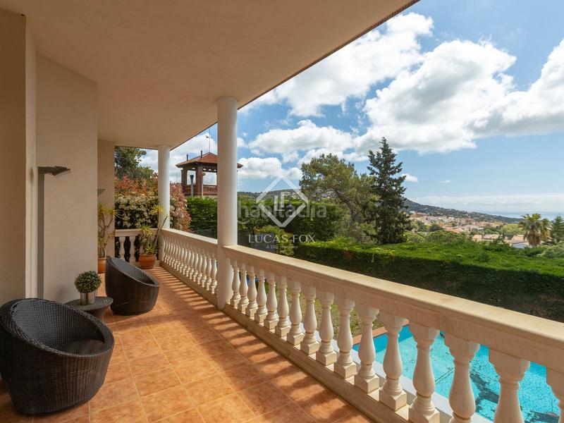 Foto 3399beaa-b71b-46b8-bf15-1b7057adbd0b. Chalet casa de 5 dormitorios con vistas al mar en venta , barcelona en Cabrils