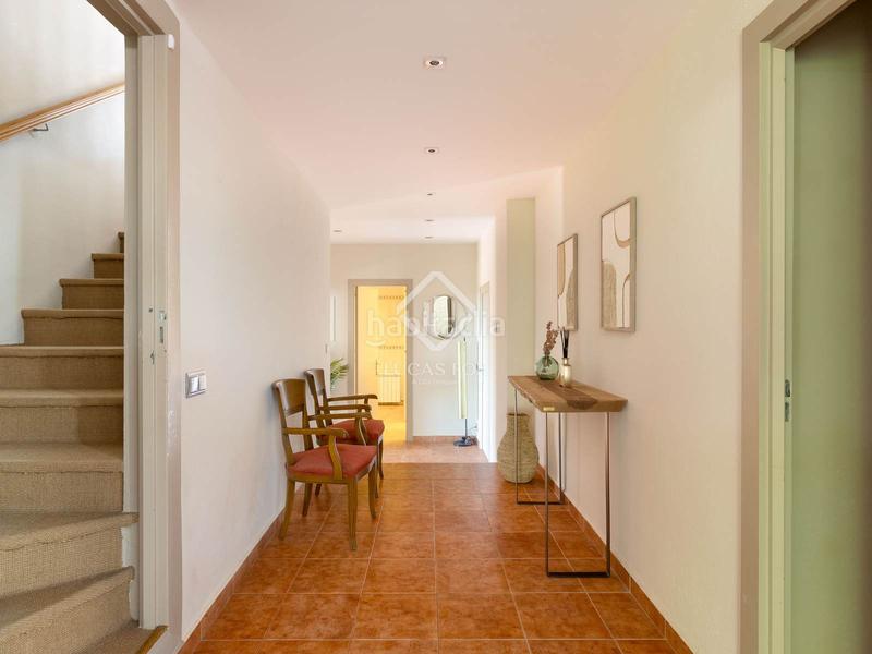 Foto 8bc6ff3e-30fd-4cd9-a03d-ff5f4ab764b8. Chalet casa de 5 dormitorios con vistas al mar en venta , barcelona en Cabrils