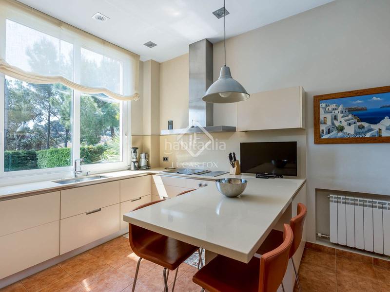 Foto 9463b533-375e-433c-89c7-7447e61ba7f5. Chalet casa de 5 dormitorios con vistas al mar en venta , barcelona en Cabrils