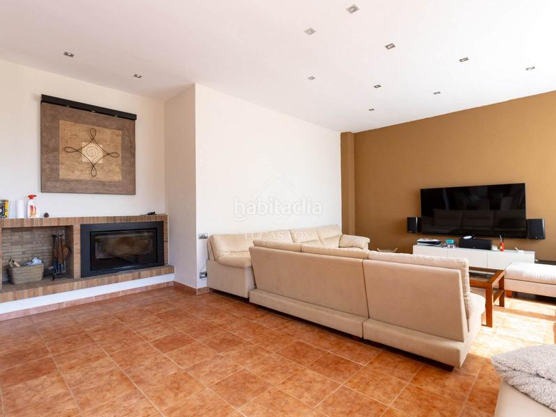 Foto e5a4996c-218d-4b83-8117-6650776e027a. Chalet casa de 5 dormitorios con vistas al mar en venta , barcelona en Cabrils