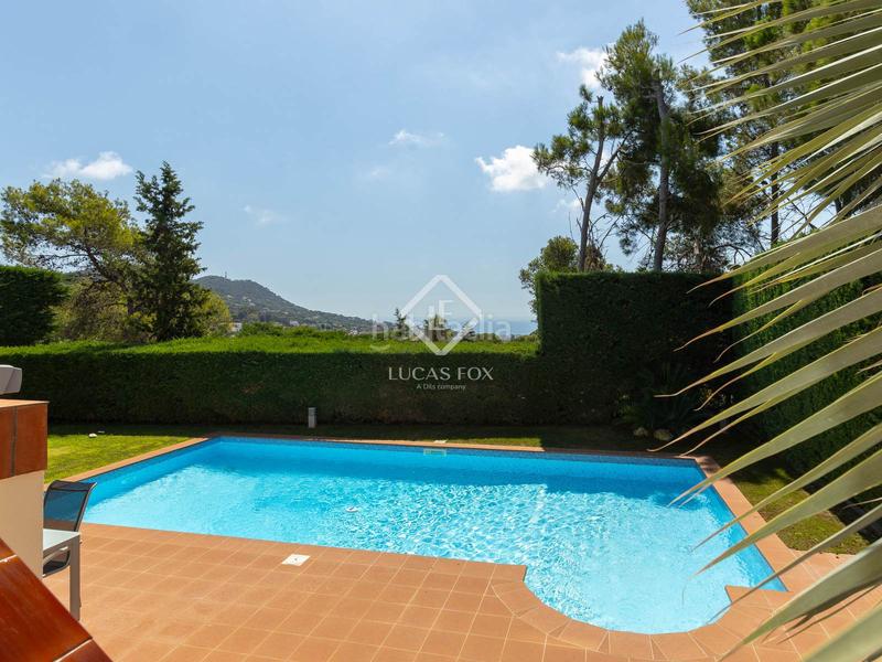 Foto f6c02764-9bf3-4eae-b1b7-476d62da5f9f. Chalet casa de 5 dormitorios con vistas al mar en venta , barcelona en Cabrils