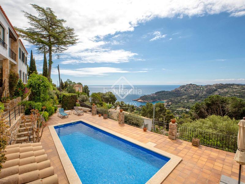 Foto 37be01c6-61d3-45c9-add4-b1930dfbfa4a. Xalet amb calefacció aparcament piscina a Fornells-Aiguablava Begur