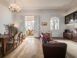 Piso en Dreta de l´Eixample. Piso en venta de cinco dormitorios con 8 m terraza en eixample d