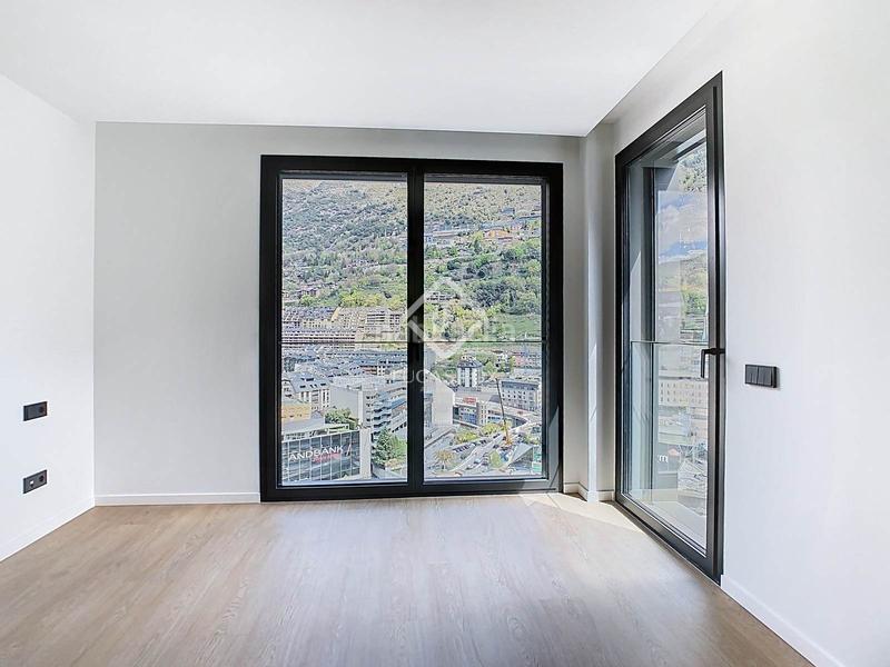 Foto f4f7b8d5-f4d8-4caa-819b-33afa693bf50. Attico con riscaldamento parcheggio in Escaldes-Engordany