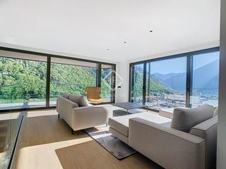 Location Attique à Escaldes-Engordany. Ático tríplex a estrenar de 5 dormitorios con 194 m de terraza e