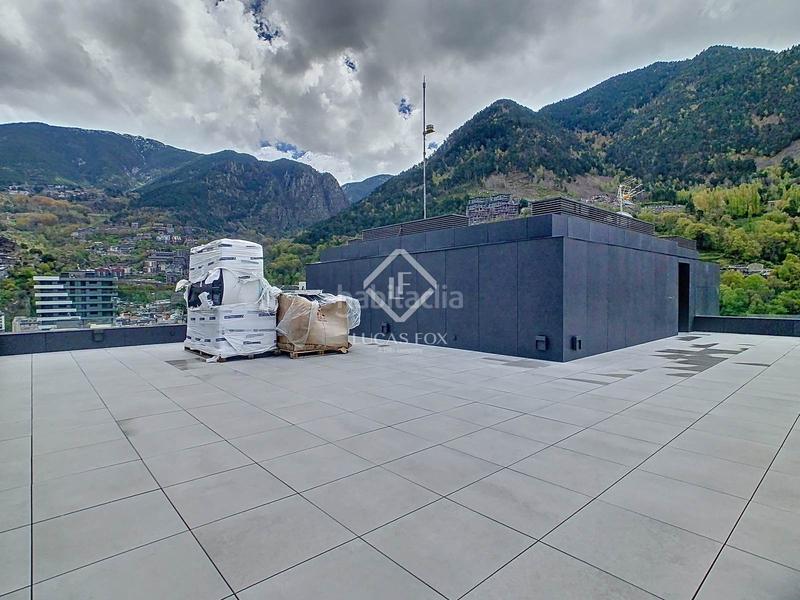 Foto 03c4e1f8-d12f-417a-8e38-6695632d4e95. Alquiler ático  tríplex a estrenar de 5 dormitorios con 194 m de terraza en alquiler en escaldes en Escaldes-Engordany