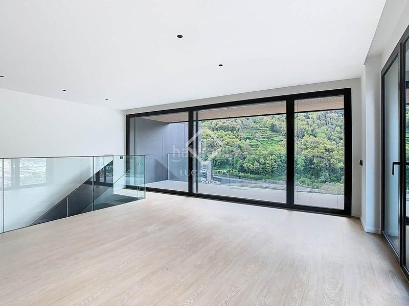 Foto 12f1f17f-fe1f-4f09-8d8e-abfe6cc5ce8e. Alquiler ático  tríplex a estrenar de 5 dormitorios con 194 m de terraza en alquiler en escaldes en Escaldes-Engordany