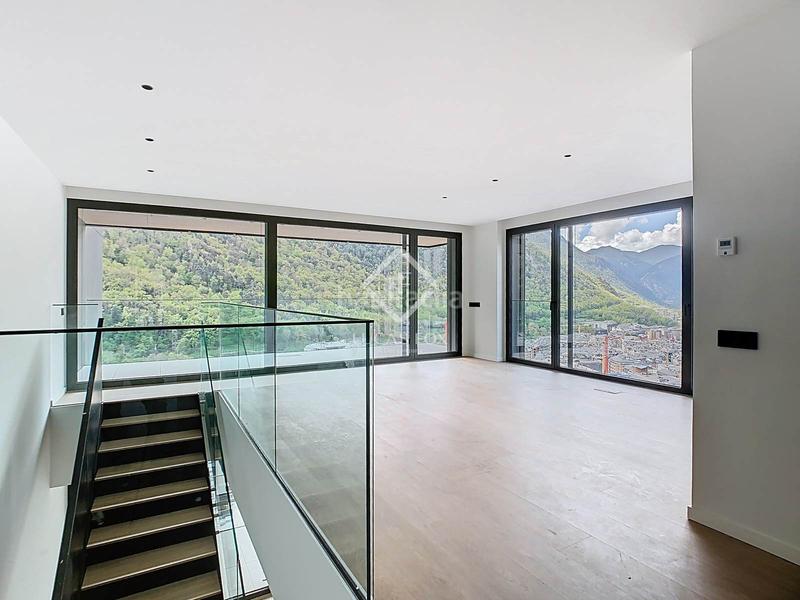 Foto 65c6e6ce-07df-4c9a-bbea-f72a7ae75148. Alquiler ático  tríplex a estrenar de 5 dormitorios con 194 m de terraza en alquiler en escaldes en Escaldes-Engordany