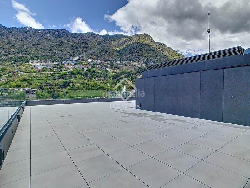 Foto 77fc2160-08f7-4402-bda0-f86db5eb1c7d. Alquiler ático  tríplex a estrenar de 5 dormitorios con 194 m de terraza en alquiler en escaldes en Escaldes-Engordany