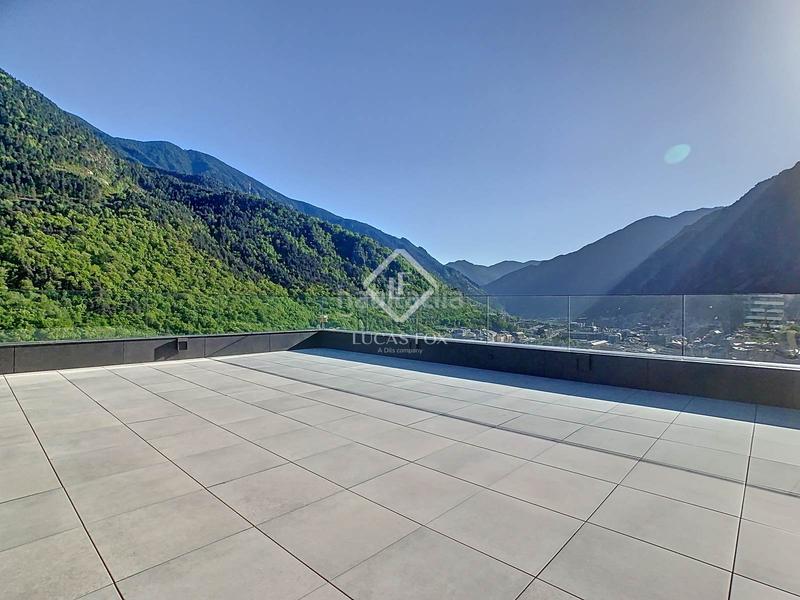 Foto a0a795e5-7947-46a3-98c3-8bb2cfc3b30d. Alquiler ático  tríplex a estrenar de 5 dormitorios con 194 m de terraza en alquiler en escaldes en Escaldes-Engordany