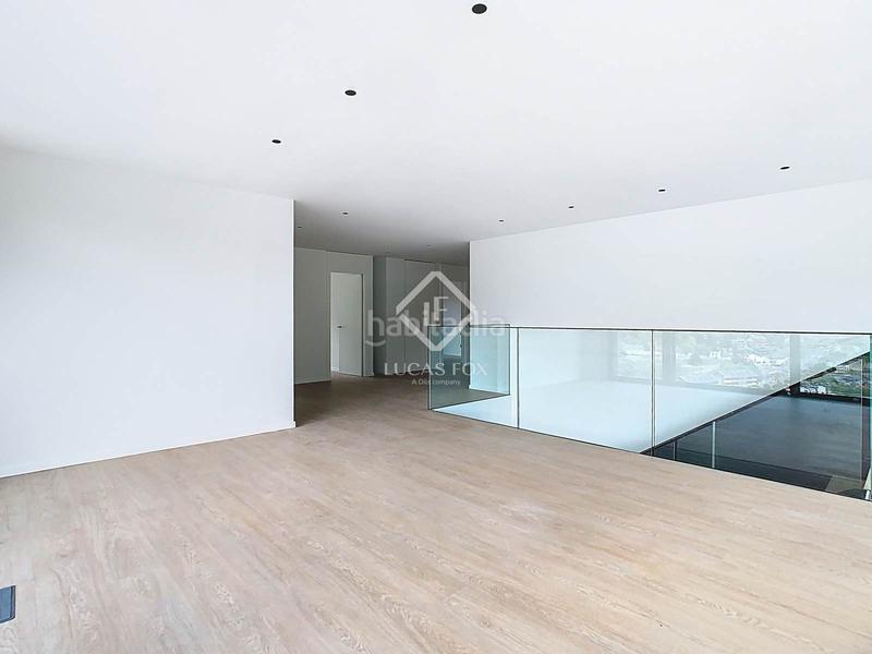 Foto c0f6e9f7-445c-4ba0-ad23-43f611fbc394. Alquiler ático  tríplex a estrenar de 5 dormitorios con 194 m de terraza en alquiler en escaldes en Escaldes-Engordany