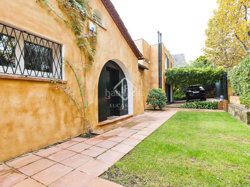 Foto a9c59eec-b198-4673-9812-4ea36ef8ab79. Xalet amb aparcament piscina a Arxiu Sant Cugat del Vallès