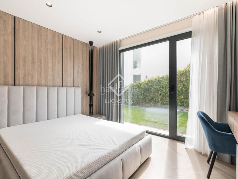 Foto 0d137dcb-9c5b-4abb-96c3-3e129169f4d8. Chalet exclusiva casa de 6 dormitorios en venta en Castelldefels