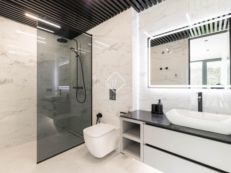 Foto 47734d73-3a4e-4e18-bca4-8119c144a89b. Chalet exclusiva casa de 6 dormitorios en venta en Castelldefels