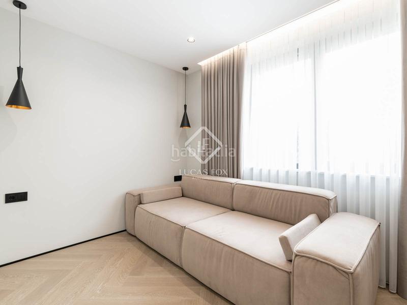 Foto ff403d68-49d8-44fe-a658-a7412cecb313. Chalet exclusiva casa de 6 dormitorios en venta en Castelldefels