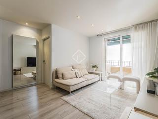 Pis a Baix Guinardó. Fantástica vivienda con balcón, 3 habitaciones y totalmente refo
