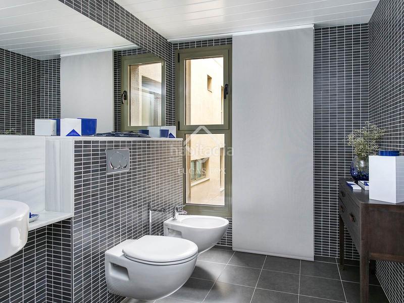 Foto 043ba7e1-3be5-44b6-b179-84e99fff2df2. Piso en venta piso en excelentes condiciones con tres dormitorios en gótico en Barcelona