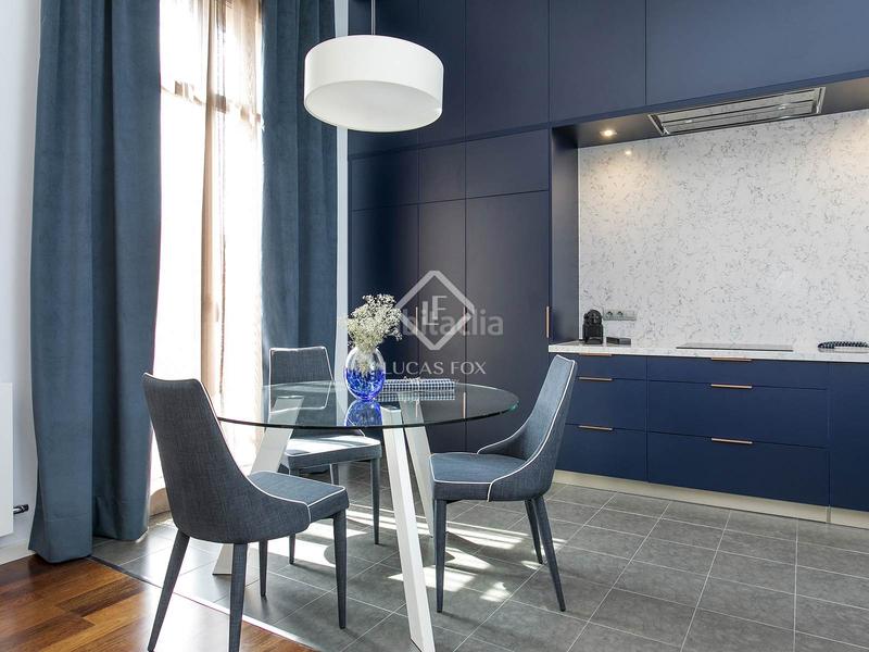 Foto 0b5cb845-3ee3-43b8-bf45-b99378b0494f. Piso en venta piso en excelentes condiciones con tres dormitorios en gótico en Barcelona