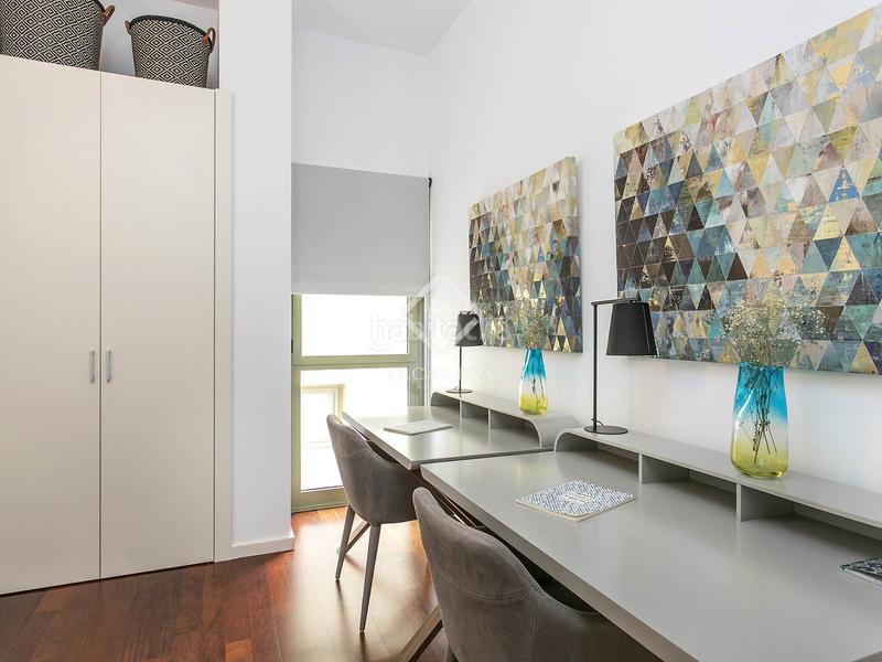 Foto 15588495-584c-404c-b776-d45d4ce4af7c. Piso en venta piso en excelentes condiciones con tres dormitorios en gótico en Barcelona