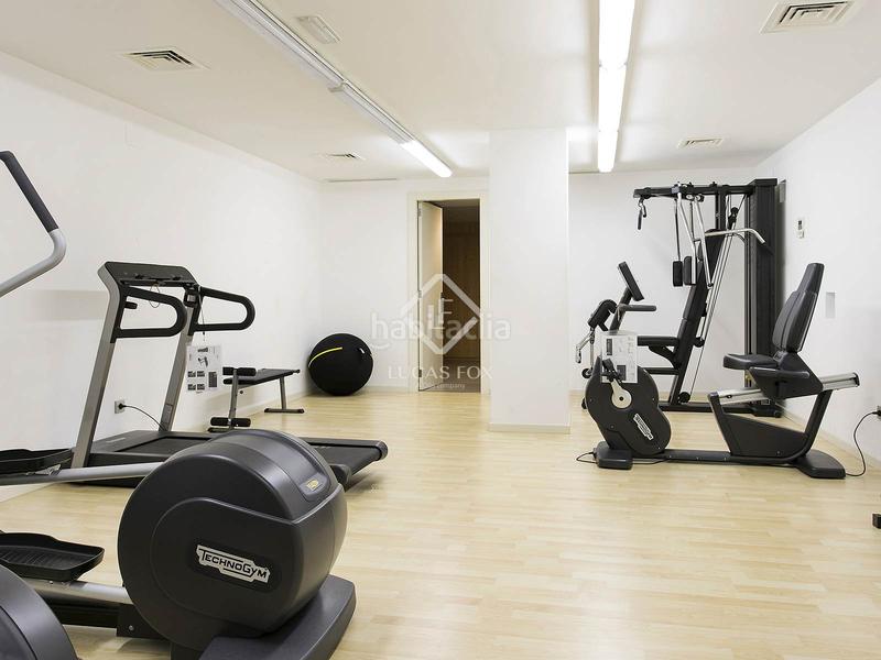 Foto 6826469e-e3a6-4a84-8004-521e43a30273. Piso en venta piso en excelentes condiciones con tres dormitorios en gótico en Barcelona