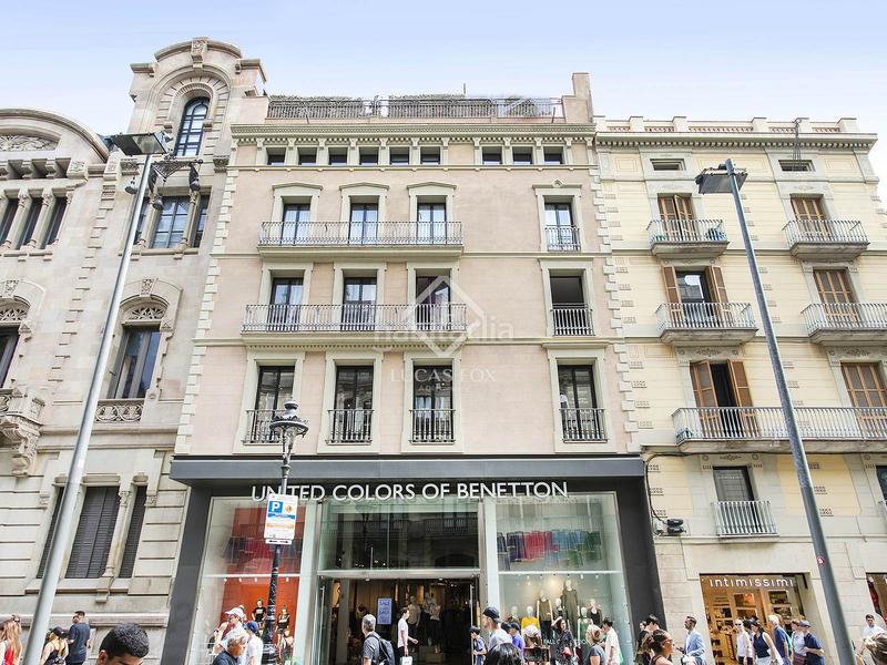 Foto e1db1f2c-65d3-4d52-9133-e4e9dbcf7054. Piso en venta piso en excelentes condiciones con tres dormitorios en gótico en Barcelona
