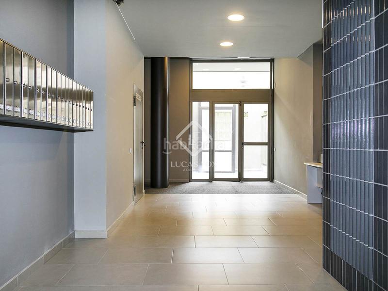 Foto f717ca56-1d44-46eb-951a-fe45e99a58ba. Piso en venta piso en excelentes condiciones con tres dormitorios en gótico en Barcelona