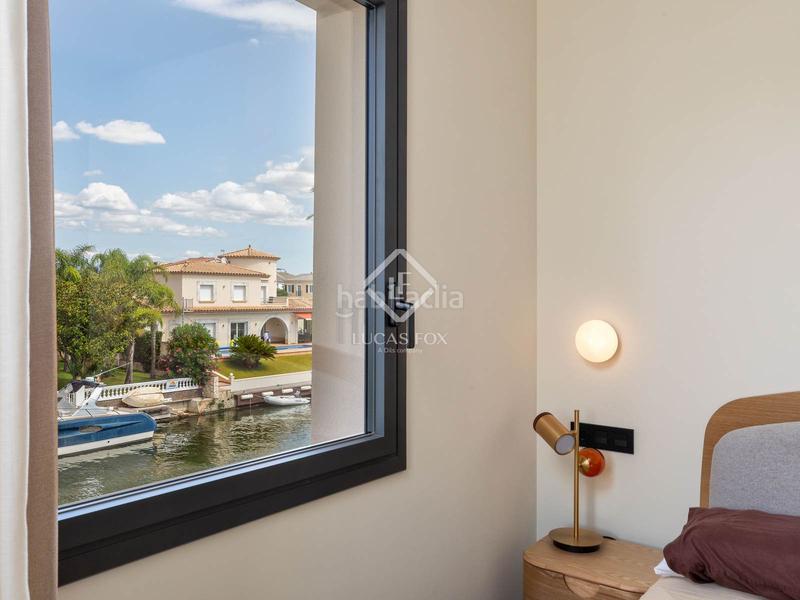 Foto 63d97463-ab01-4052-bed3-9bcce81ee270. Chalet mit heizung parking pool in Francolí - Freser - Noguera Empuriabrava