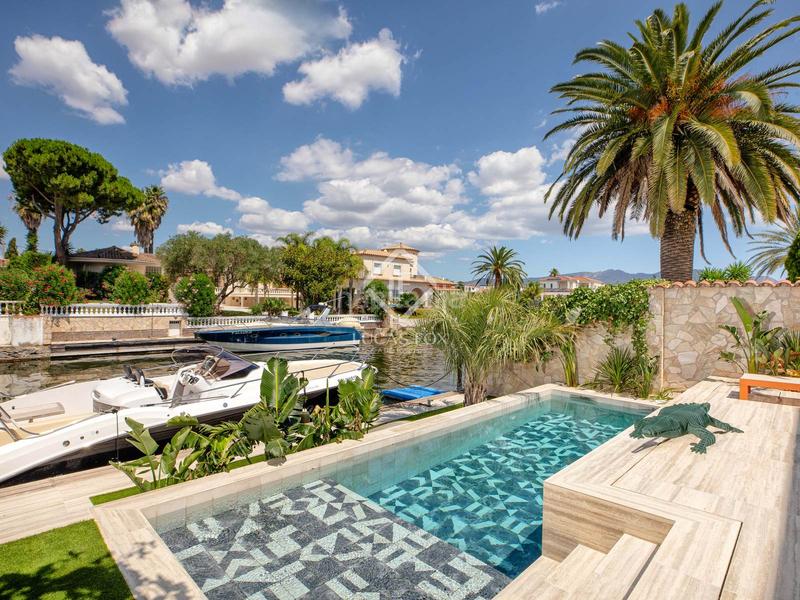 Foto 7b475644-82ac-4d27-8962-d587ee3c7d78. Chalet mit heizung parking pool in Francolí - Freser - Noguera Empuriabrava