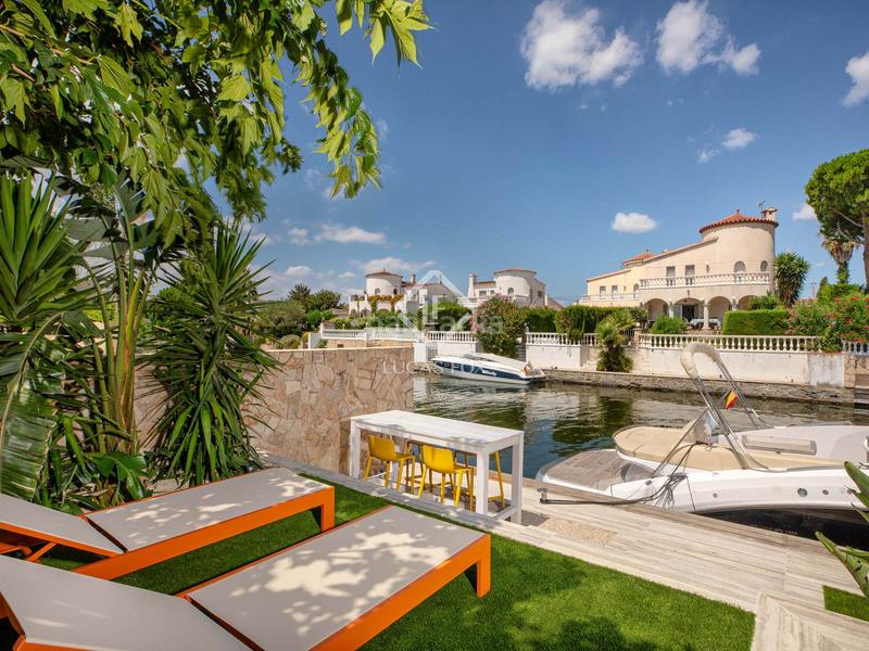 Foto 8a7f02cb-4289-4e8e-9f8b-3846b096e000. Chalet mit heizung parking pool in Francolí - Freser - Noguera Empuriabrava