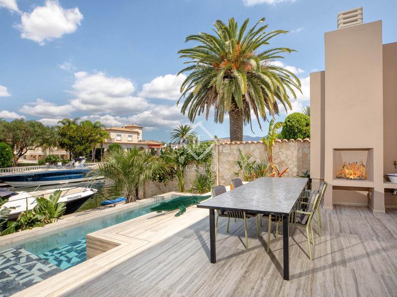 Foto e90e4533-3201-48d6-87f3-45859d44b02f. Chalet mit heizung parking pool in Francolí - Freser - Noguera Empuriabrava