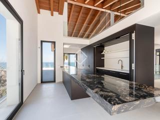Rent Chalet in Bellamar. Casa de obra nueva con piscina y vistas increíbles en alquiler e
