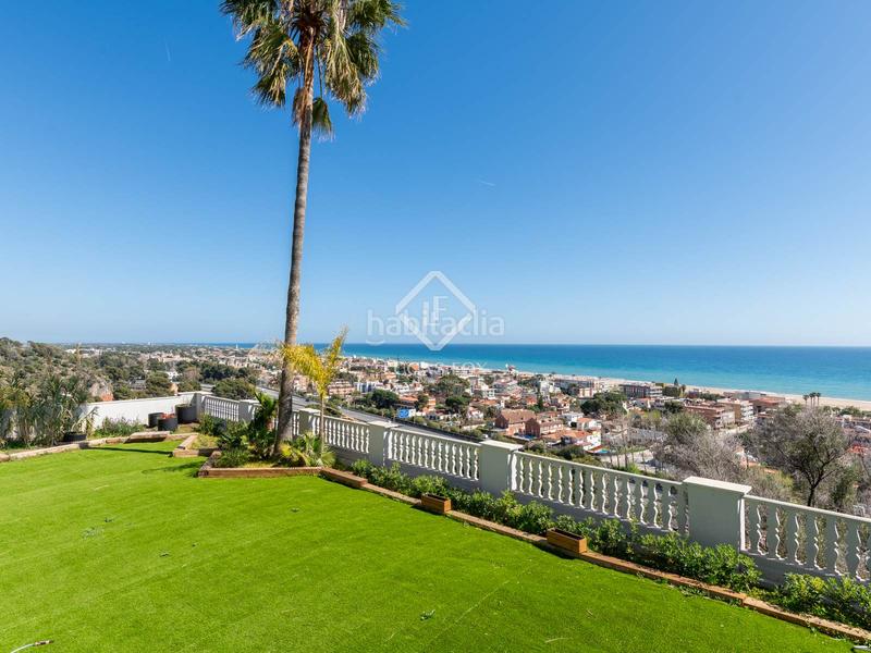 Foto 4a1878b0-beae-4063-a0b0-9aa2f48c839a. Alquiler chalet casa de obra nueva con piscina y vistas increíbles en alquiler en Bellamar en Castelldefels