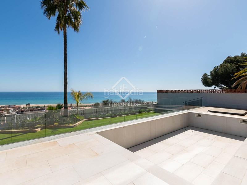 Foto 9afc30b8-be77-42a8-b54b-c5341866dcdd. Alquiler chalet casa de obra nueva con piscina y vistas increíbles en alquiler en Bellamar en Castelldefels
