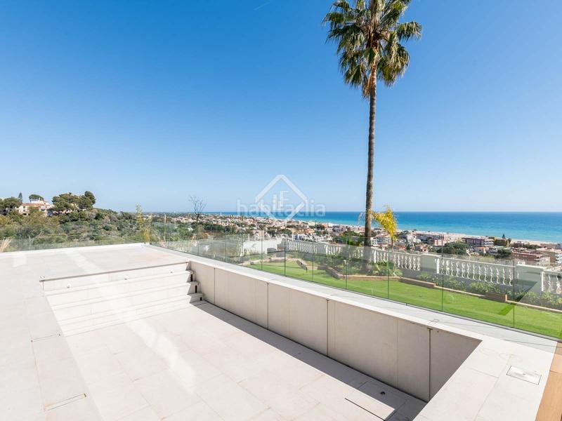 Foto 9b9cbf0d-eeaf-4149-8d9c-dd7b6a647cbc. Alquiler chalet casa de obra nueva con piscina y vistas increíbles en alquiler en Bellamar en Castelldefels