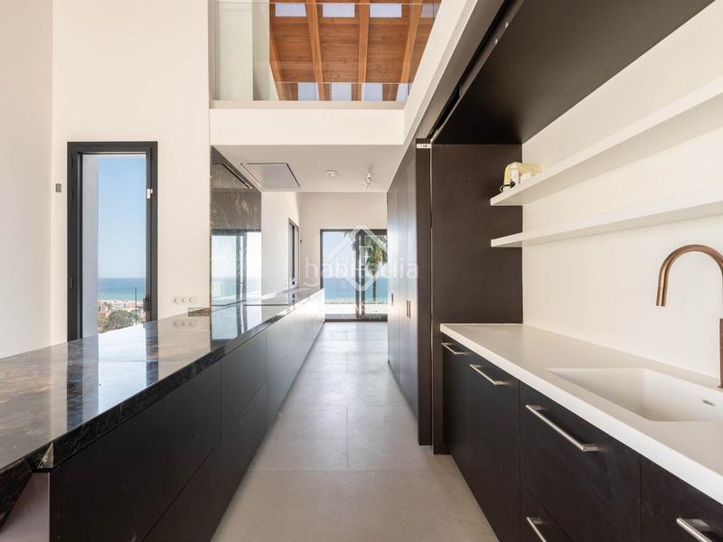 Foto cf35daa0-6da8-418c-b195-105ff2a1581b. Alquiler chalet casa de obra nueva con piscina y vistas increíbles en alquiler en Bellamar en Castelldefels