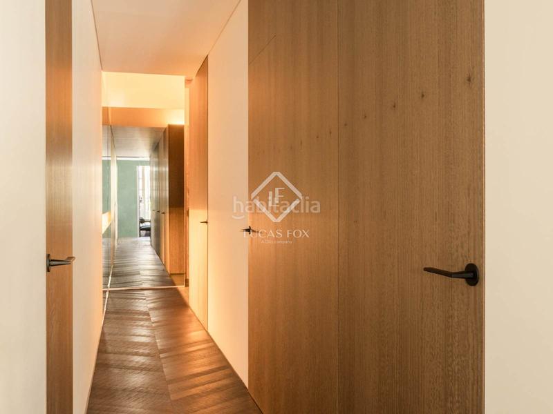 Foto 069979d4-ceba-495f-bba2-744ef7661461. Piso en venta piso en excelentes condiciones con dos dormitorios y una terraza de 60m en lesquerra de leixample. en Barcelona