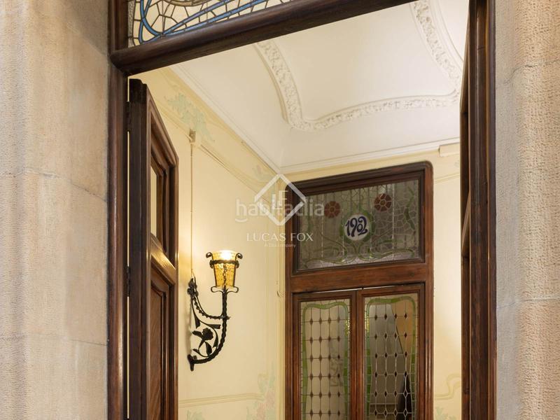 Foto 9c49a776-ce57-44db-be66-2d5dc162562a. Piso en venta piso en excelentes condiciones con dos dormitorios y una terraza de 60m en lesquerra de leixample. en Barcelona