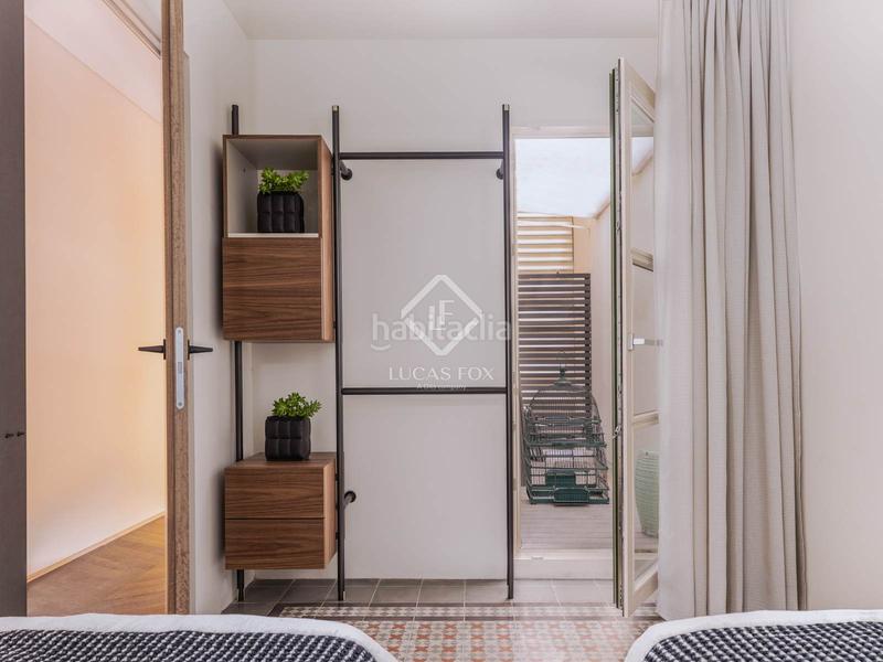 Foto d0b7e585-c069-4bf6-bd36-b34df5eda38e. Piso en venta piso en excelentes condiciones con dos dormitorios y una terraza de 60m en lesquerra de leixample. en Barcelona