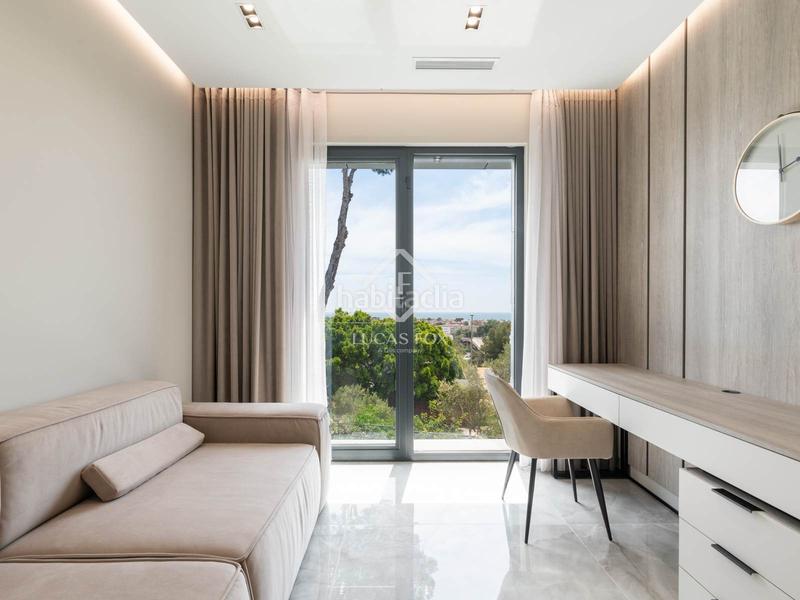 Foto 85a6da3e-20d1-4cab-a4a8-822618a6eb02. Chalet exclusiva propiedad de lujo en montemar con vistas al mediterráneo en Castelldefels