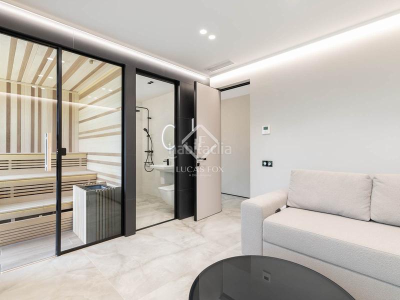 Foto a6c98674-5abf-440b-9dd7-6ee440848e03. Chalet exclusiva propiedad de lujo en montemar con vistas al mediterráneo en Castelldefels