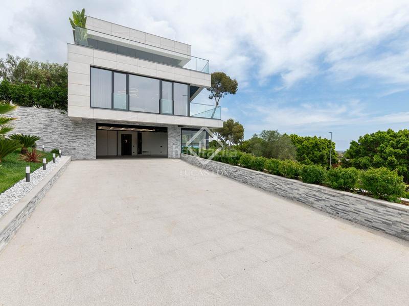 Foto d26be226-b463-4309-8549-3ea79818318c. Chalet exclusiva propiedad de lujo en montemar con vistas al mediterráneo en Castelldefels