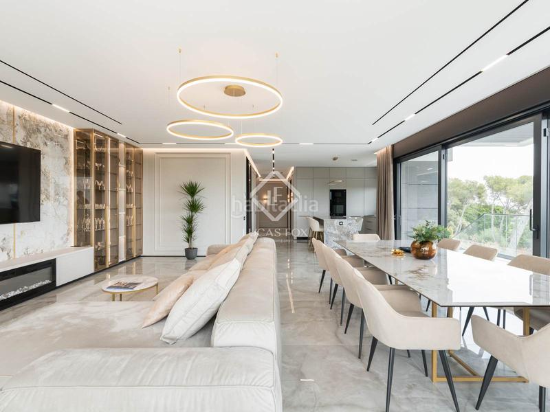 Foto e5abbdc7-8ec4-48e9-9d31-ff1af696a304. Chalet exclusiva propiedad de lujo en montemar con vistas al mediterráneo en Castelldefels