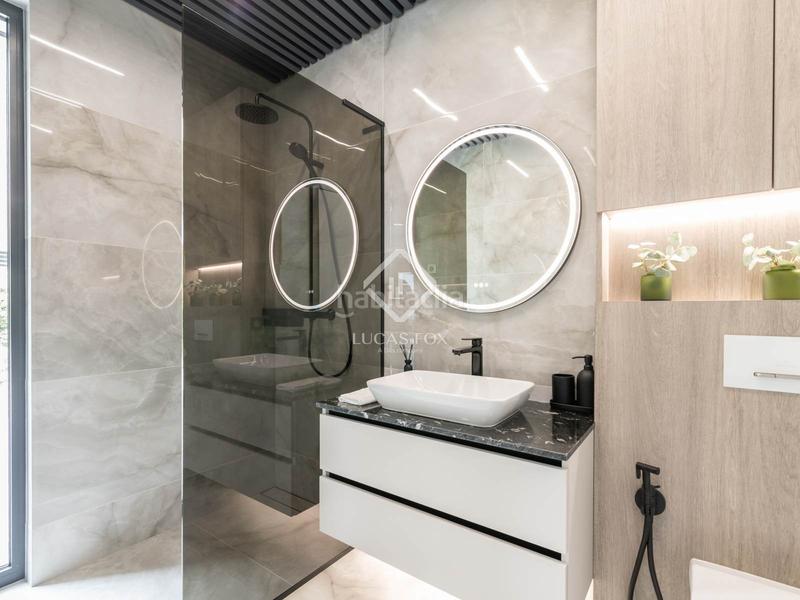 Foto ec1e2571-13cd-4d26-9372-da6116b7bea4. Chalet exclusiva propiedad de lujo en montemar con vistas al mediterráneo en Castelldefels