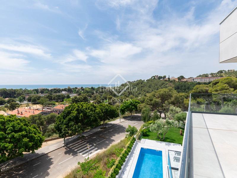 Foto f9cd7a44-a29c-495f-8e2d-298258a87fff. Chalet exclusiva propiedad de lujo en montemar con vistas al mediterráneo en Castelldefels
